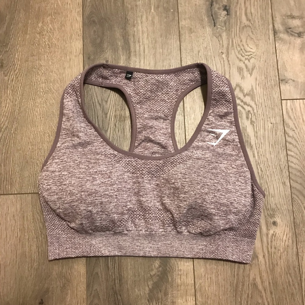 Seamless sports bra